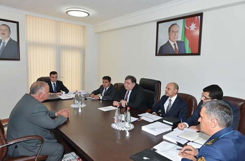 Vergilər naziri Füzulidə vətəndaşları qəbul edib