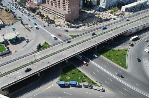 Sərxoş Bakı sakini körpüdən yıxıldı və öldü
