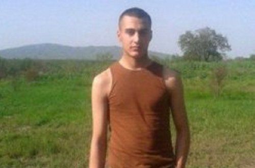 19 yaşlı erməni əsgər intihar edib