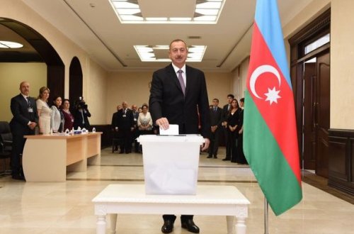 İlham Əliyev səs verdi