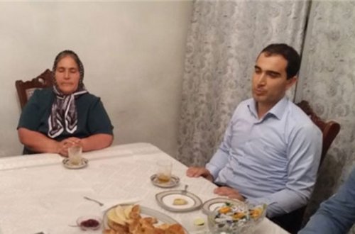 Atası komada olan jurnalistin evindən - Reportaj