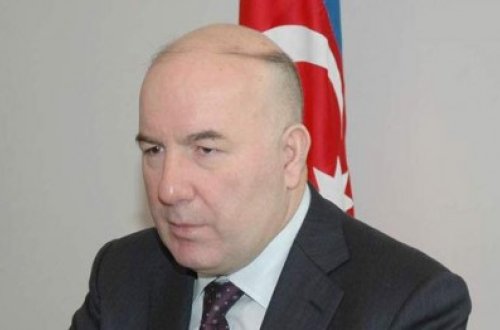 Elman Rüstəmov devalvasiyasıdan danışdı