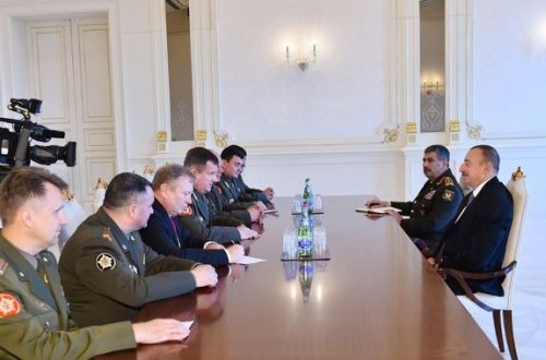 İlham Əliyev Belarusun müdafiə nazirini qəbul edib – FOTOLAR