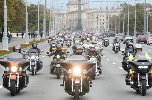 Prezident 3 min baykerlə motosikletdə yürüş etdi - VİDEO + FOTOLAR