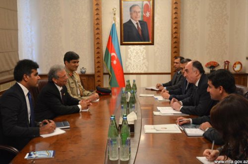 Məmmədyarov pakistanlı nazirlə görüşdü