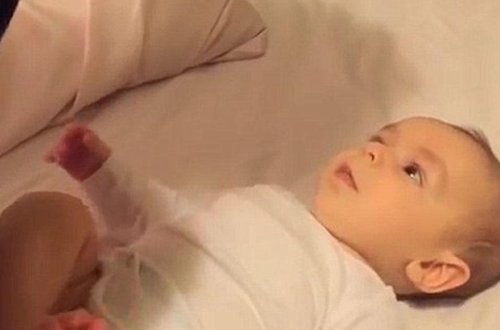 İnanılmaz: 3 aylıq uşaq anasına cavab verdi - VİDEO - FOTO