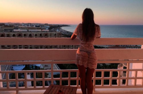 Hakim olsa da, çılpaq fotoları ilə tanınır - FOTOLAR 18+