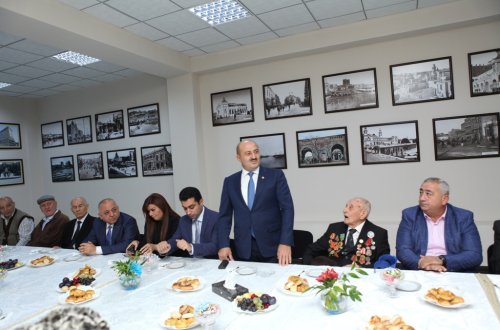 Nəsimi rayonunda ahıl vətəndaşlar diqqət və qayğı ilə əhatə olunmuşlar