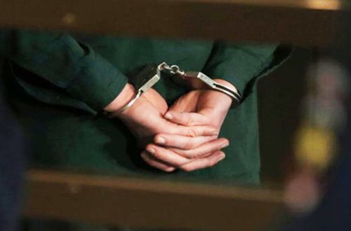 Atasını, anasını və 17 qonşusunu bir gündə öldürdü