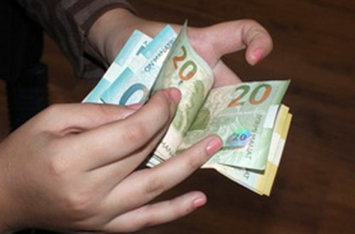 Sumqayıt sakini 9 nəfərə 35 min manat “atdı”