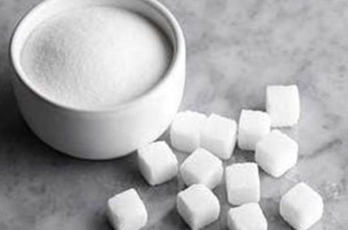 Bakıda qəndin içindən görün nə çıxdı — VİDEO