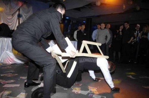 Toyda kütləvi dava, iki nəfəri qanına qəltan etdilər