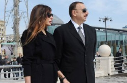 Prezident Rəşid Behbudovun heykəlinin açılışında - FOTO