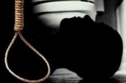 Bakıda supermarketin direktor müavini özünü asaraq intihar edib