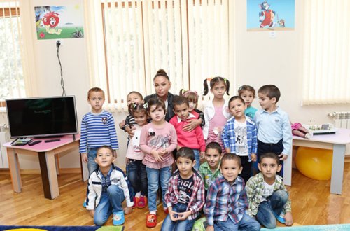 Mehriban Əliyeva uşaq evində - FOTOLAR