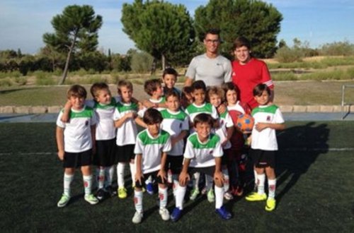 Kriştiano Ronaldo topdaşıyan oldu - VİDEO