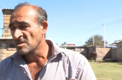 Qızlarını zəncirləyərək tövlədə saxlayan ata danışdı — VİDEO