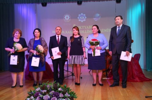 Binəqədi rayonunda Beynəlxalq Müəllimlər Günü qeyd edildi