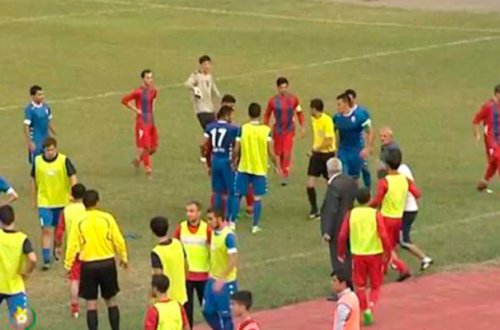 Azərbaycan çempionatının oyununda dava - VİDEO