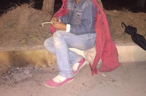 Ana azyaşlı qızının yanında fahişəlik edir - BAKI - SUMQAYIT YOLUNDA SÜRÜCÜLƏRLƏ