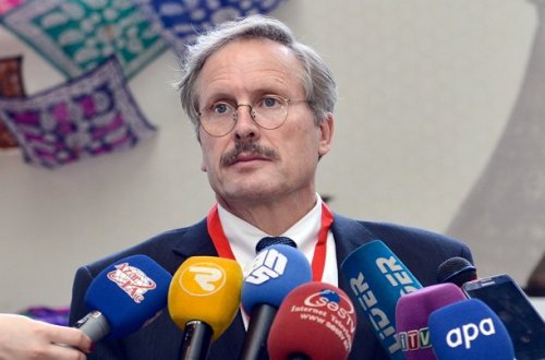 Səfir Kerrinin açıqlamasına görə hesabat verdi