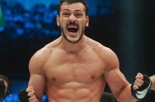 Səmədov Yemelyanenkoya qarşı: Burada kişilər belə boya-başa çatır