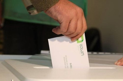 Gürcüstanda parlament seçkiləri başlayıb