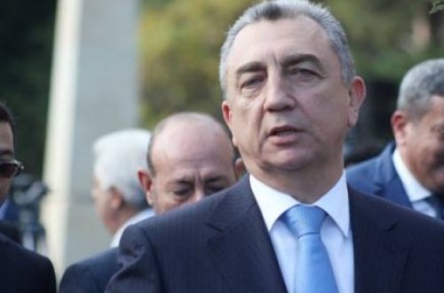 Eldar Əzizovdan şəhidlərimizə hörmətsizlik - ABİDƏLƏRİNİ DƏ SATDI