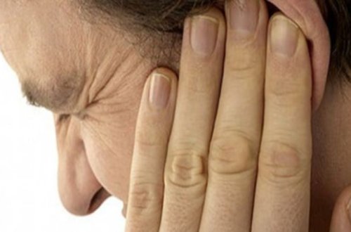 Bakıda ərəb türkün qulağını qopardı