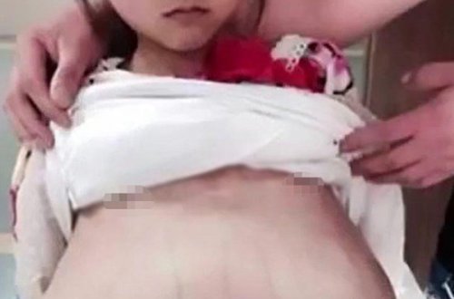 DƏHŞƏT: 12 yaşlı qız 40 yaşlı ərindən hamilədir - VİDEO