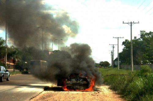Həbsxana rəsinin maşını partladıldı - Ermənistanda