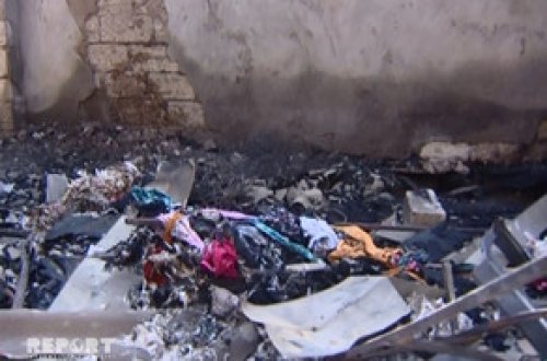 Bakıda üçotaqlı ev yanıb - FOTO