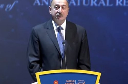 Prezident İlham Əliyev: “Türkiyə xalqı Ərdoğanın ətrafında sıx birləşərək böyük qəhrəmanlıq göstərdi”