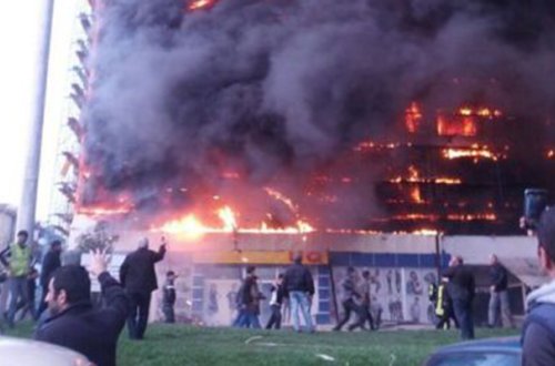 Məsul şəxs ölkədən qaçıb - Yanan bina ilə bağlı məhkəmə