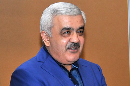 “Futbolda gərək yekəxanalıq etməyəsən” - Rövnəq Abdullayev
