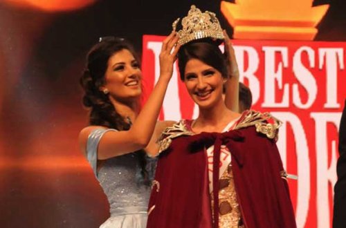 “Best Model” seçildi, tənqid olundu - Fotolar