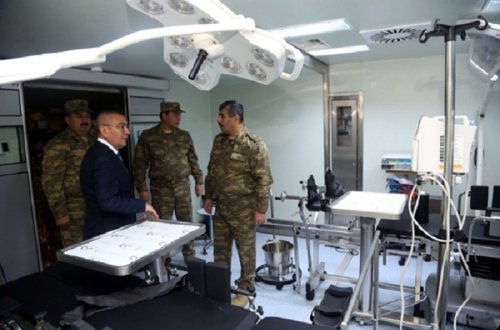 Müdafiə naziri səhra hospitalında - FOTOLAR