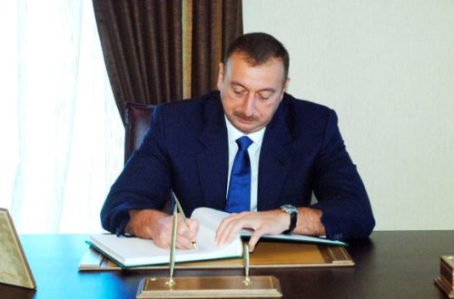 Dəmir yolu nəqliyyatı işçilərinə fəxri ad, orden və medallar verildi - SİYAHI