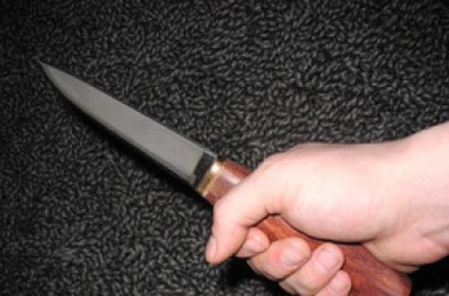 Bakıda 20 yaşlı oğlan 32 yaşlı kişini bıçaqlayıb