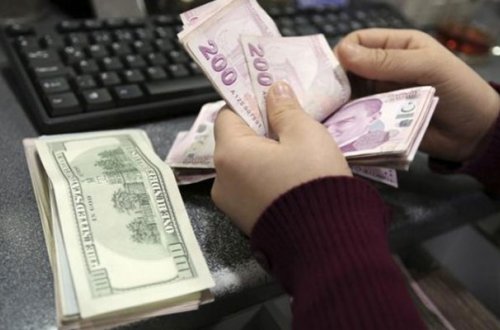 Türkiyədə dollar tarixi maksimal həddə çatdı