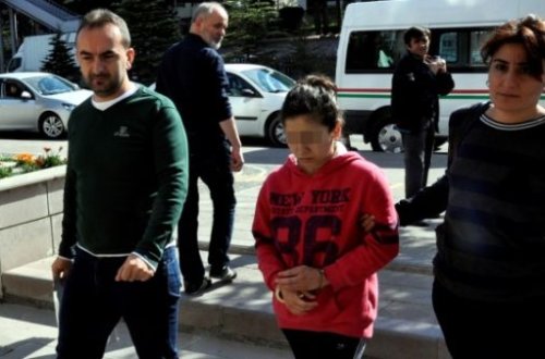 O, 18 günlük körpəsini divara çırpıb öldürdü - Belə ana olar...