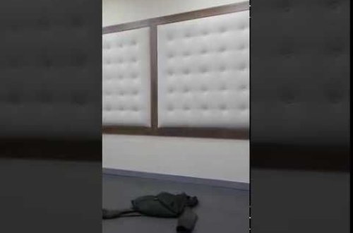 Gödəkçəsini başına çevirir, yerə oturur və yox olur- İnanılmazdır VİDEO