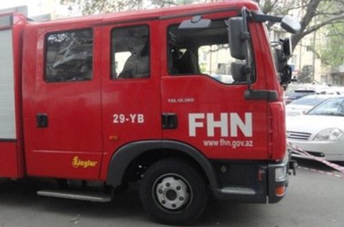 Qəbələdə ev yandı