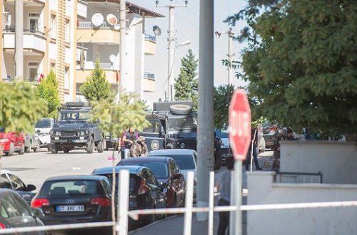 Türkiyədə “canlı bomba” özünü partlatdı: 3 ölü, 8 yaralı