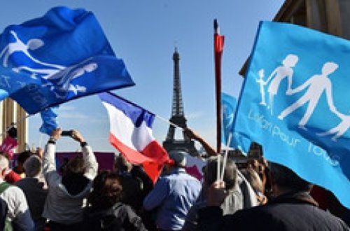 Fransada eynicinsli nikaha qarşı etiraz aksiyası keçirilib