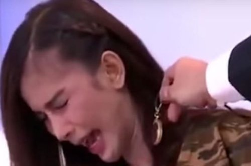 Canlı efirdə aktrisanın bədəninə “ruh girdi” – VİDEO