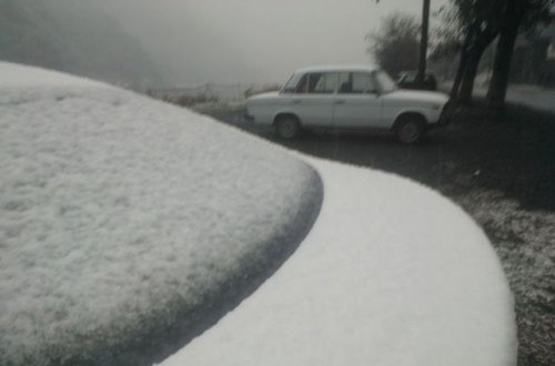 Qax ağ örpəyə büründü – FOTO