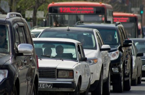 Diqqət: Bu yollarda tıxac var