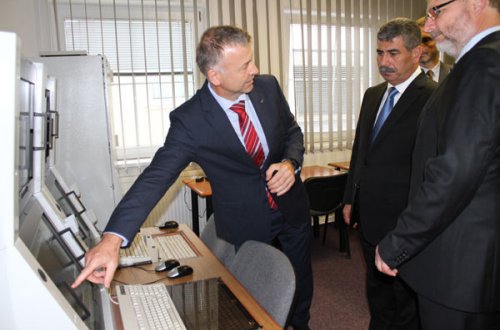 Zakir Həsənov Çexiyanın hərbi sənaye şirkətlərinə baş çəkib