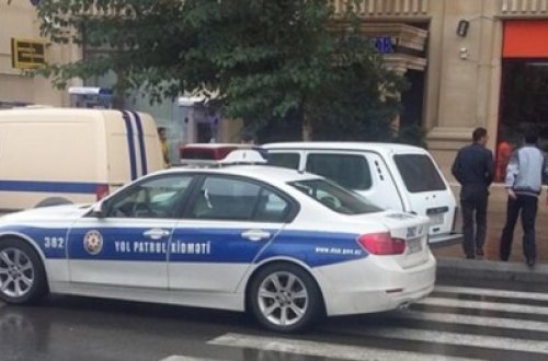 Yol polisindən qıcıq doğuran hərəkət - FOTOLAR